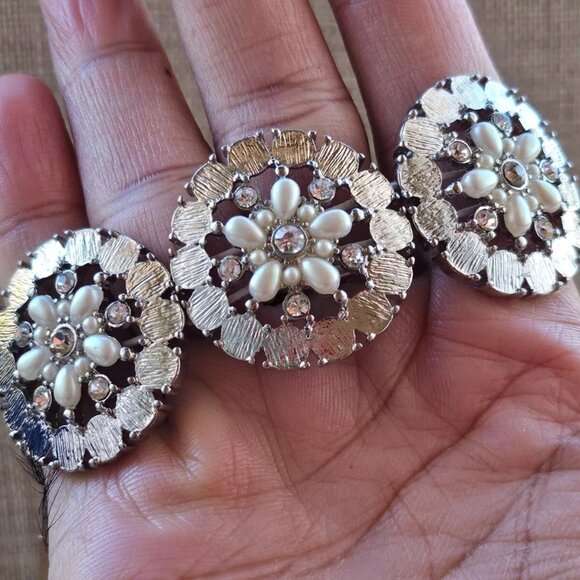 Monet Women Bracelet PEARLS Forever Stretched Wrist Band Fashion Jewelry - Picture 11 of 11